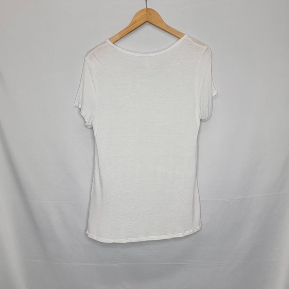 Active USA White Scoop Neck Short Sleeve Shirt - Picture 11 of 13